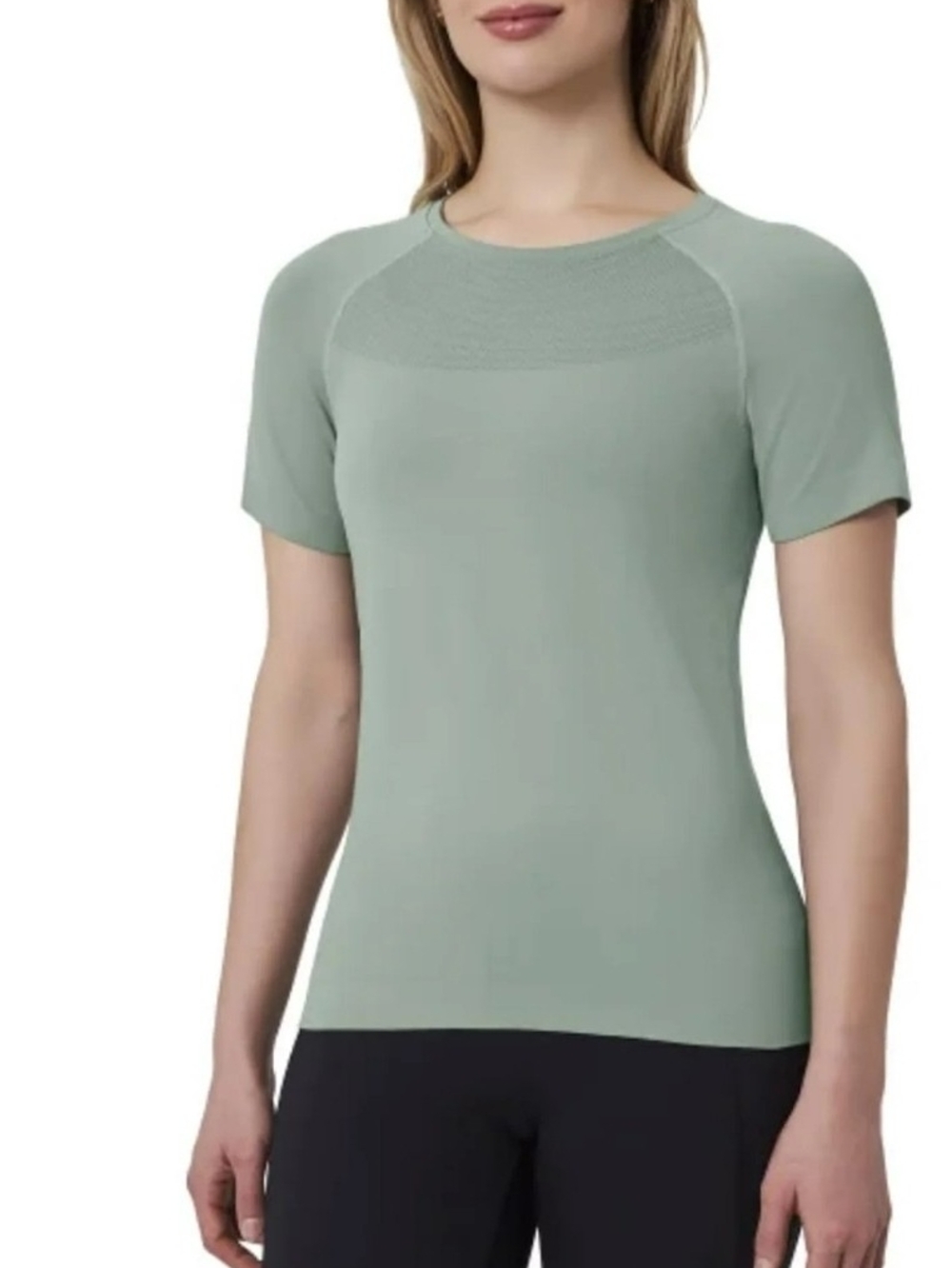 Mondetta Fitted Active Seamless Light Sage Short Sleeve‎ Crew T-Shirt Size M NWT